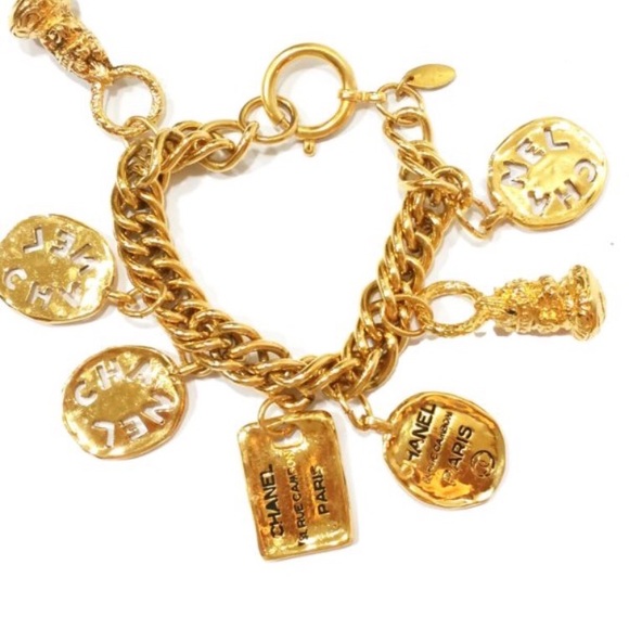CHANEL Jewelry - CHANEL AUTHENTIC Gold charm bracelet